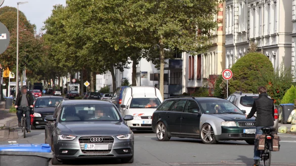 In der Elisabethstra&szlig;e gibt es nicht mehr so viele Parkpl&auml;tze. - &copy; Bernhard Preuss
