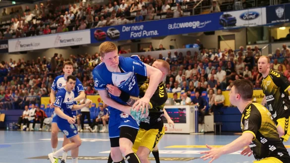 Niels Versteijnen, Samuel Zehnder und Emil Buhl Laerke wollen sich in den letzten Saisonspielen nicht mehr stoppen lassen. - &copy; J&ouml;rg Hagemann