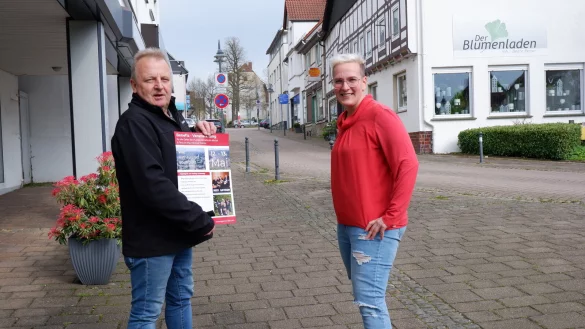 Uwe Kr&uuml;ger und Lisa Redecker haben die Veranstaltung in der Mittelstra&szlig;e auf die Beine gestellt. - &copy; Lorraine Brinkmann