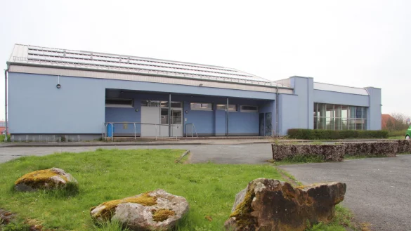 Das Lehrschwimmbecken im Schulzentrum Horn hat eine veraltete Technik, in die immer wieder Geld gesteckt werden muss. - &copy; Cordula Gr&ouml;ne