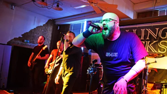 Die Gruppe "Falling Bricks" rockt das Kesselhaus - &copy; Nicole Ellerbrake