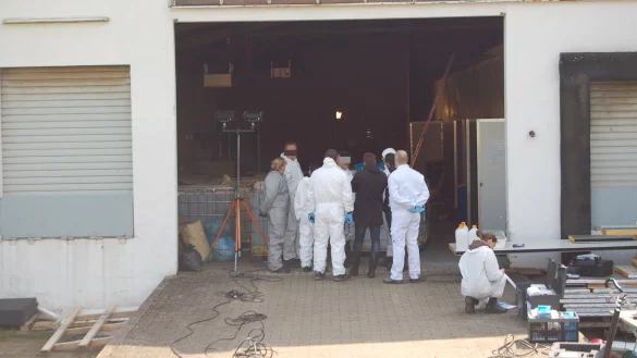 Eine unscheinbare Lagerhalle in B&ouml;rninghausen entpuppte sich 2019 als Drogenlabor. - &copy; (Archivbild): Sandra Spieker