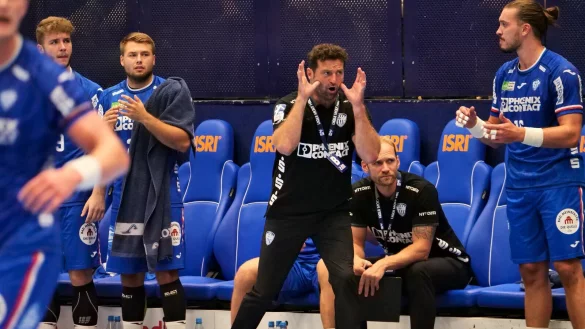 TBV-Trainer Florian Kehrmann verschafft sich lautstark Geh&ouml;r. Foto: J&ouml;rg Hagemann - &copy; J&ouml;rg Hagemann