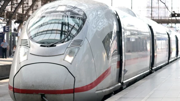 Die Deutsche Bahn bietet bei fr&uuml;hzeitiger Buchung stark verg&uuml;nstigte Tickets f&uuml;r den Fernverkehr an. - &copy; Symbolbild Pixabay