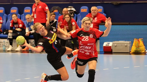 Die f&uuml;r Blomberg spielende Tschechin Kamila Kordovska (links) will sich in Neckarsulm wie hier gegen Th&uuml;ringens Lydia Jakubisova ins Zeug legen.&nbsp; - &copy; Paul Cohen