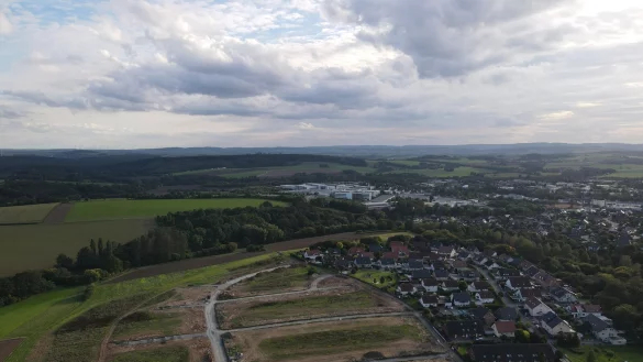 Alle 60 Baupl&auml;tze des Gebietes Saulsiek II haben bereits Interessenten gefunden. Zwei haben die Reservierung wieder zur&uuml;ckgegeben, aber Benjamin Bossemeier ist sicher, die Grundst&uuml;cke schnell wieder an den Mann zu bringen. - &copy; Stadt Blomberg