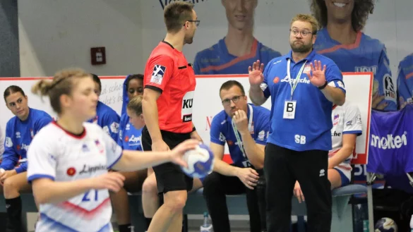 Blombergs Trainer Steffen Birkner, hier auf einem Archivfoto an der Ulmenallee, freute sich &uuml;ber den doppelten Punktgewinn in Zwickau. - &copy; Foto: Paul Cohen