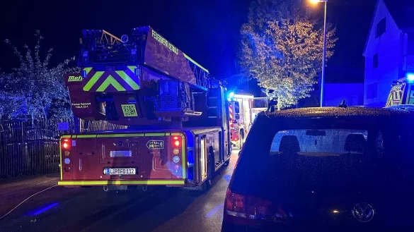 Die Feuerwehr ist in der Nacht zum Sonntag in Hiddesen im Einsatz. - &copy; Feuerwehr Detmold/Christopher Rieks