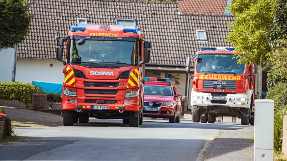 Der Kampfmittelr&auml;umdienst ist am Montag in Schwelentrup im Einsatz. Zwei Kinder hatten dort eine Gewehr-Granate aus dem Zweiten Weltkrieg gefunden. - &copy; FREITAG-TV