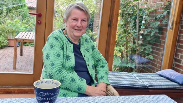 Endlich mehr Zeit f&uuml;r Mu&szlig;e, unter anderem im bezaubernden Wintergarten: Ursula Hahne-Eichhorn hat ihr Ratsmandat nach 20 Jahren abgegeben. - &copy; Marianne Schwarzer