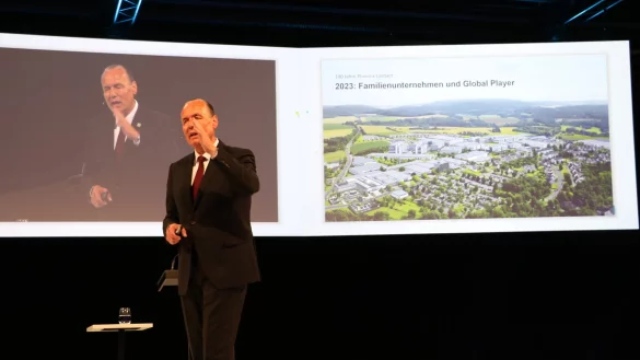 Bei der Kundenveranstaltung zum 100. Jubil&auml;um von Phoenix Contact im Juni war CEO Frank St&uuml;hrenberg noch bester Dinge. Den runden Geburtstag hat sich das Unternehmen viel kosten lassen. Im zweiten Habjahr hat sich die wirtschaftliche Lage deutlich verschlechtert. - &copy; Silke Buhrmester