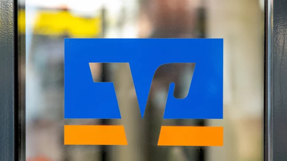 Das Logo der Volks- und Raiffeisenbanken: Mit der "Volksbank in Ostwestfalen" entsteht eine der gr&ouml;&szlig;ten Genossenschaftsbanken des Landes. - &copy; picture alliance / SULUPRESS.DE