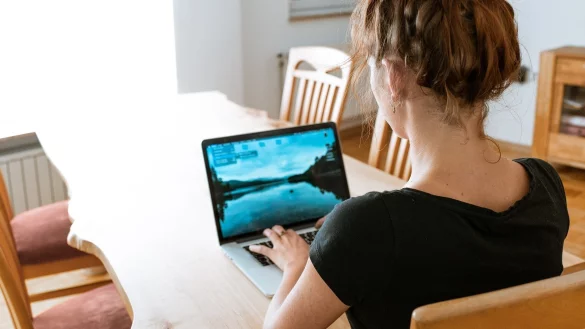 Das Arbeiten im Homeoffice hat Vor- und Nachteile. Diese k&ouml;nnen auch zu psychischen Problemen f&uuml;hren. - &copy; Foto: Pixabay