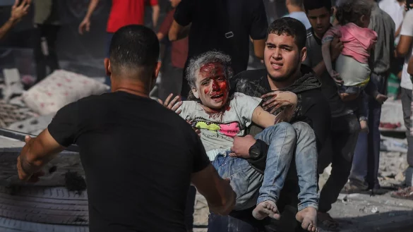 Die Vereinten Nationen beklagen die vielen zivilen Opfer durch israelische Bombardements im Gazastreifen. 2.300 Kinder seien dabei bereits get&ouml;tet worden. - &copy; Mohammed Abu Elsebah/dpa