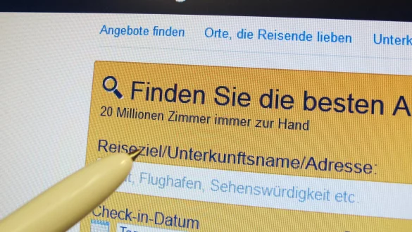 Im Kampf gegen Fake-Onlinebewertungen wurde in Deutschland zum ersten Mal ein Fake-Anbieter aus dem Ausland verurteilt. - © dpa
