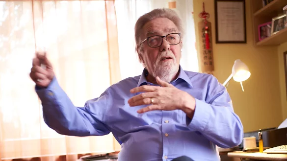 Werner Zahn ist Experte f&uuml;r das lippische Platt und alte Traditionen. Als Kind hat er selbst noch R&uuml;ben geschnitzt. - &copy; Archivfoto: Ben Hermanni