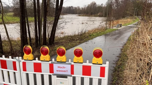 Der Hochwasserschutz in Lemgo an der Pagenhelle scheint funktioniert zu haben. - &copy; J&ouml;rg Hagemann
