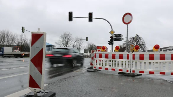 Baustellen schr&auml;nken den Verkehr auf der B239 immer wieder einmal ein. Wie hier im Jahr 2019. - &copy; Alexandra Schaller