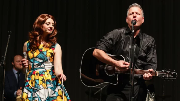 Valeska Kunath und Robert Tyson lassen mit ihrer Band die Musik von Johnny Cash lebendig werden. - &copy; Cashbags / Robert Valeska