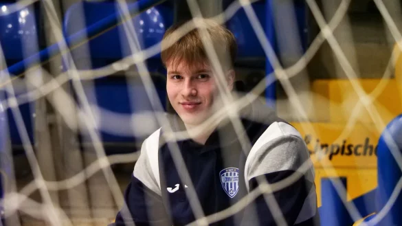 Mit Connar Battermann ist dem TBV Lemgo Lippe eine "Kieler Sprotte" ins Netz gegangen. - &copy; J&ouml;rg Hagemann