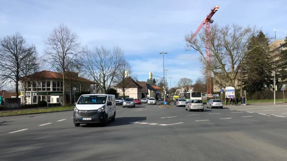 Die Rudolph-Brandes-Allee gehört zu den Straßen mit dem höchsten Verkehrsaufkommen in Bad Salzuflen. Entsprechend groß ist auch die Lärmbeslästigung für die Anwohner. - © Thomas Reineke