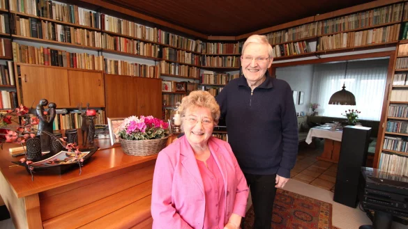 Heinz und Anne Trietchen haben die Hohenhauser AWO &uuml;ber Jahrzehnte gepr&auml;gt. Jetzt wollen sie k&uuml;rzer treten - Heinz Trietchen gibt seinen Posten als Vorsitzender nach 48 Jahren ab. - &copy; Jens Rademacher