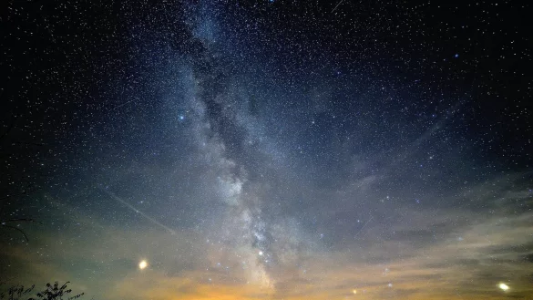 Der Weltraum - unendliche Weiten. Unter welchen Bedingungen es den Menschen m&ouml;glich w&auml;re, sich dort anzusiedeln, war Thema eines Vortrags in der TH. - &copy; Pixabay