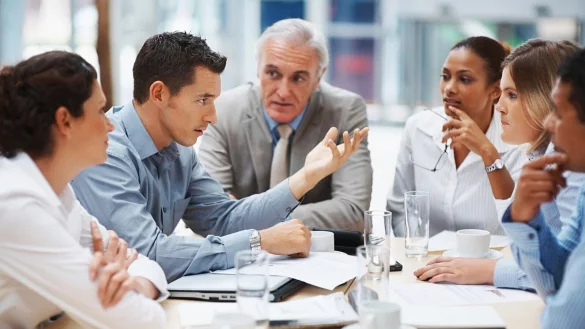 Schwierigkeiten in der Beziehung zu Kollegen und Vorgesetzen kann in Vielem begr&uuml;ndet sein. Das VHS-Seminar soll helfen, diesem auf den Grund zu gehen. - &copy; Pixabay