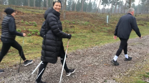 Die 15 Kilometer lange Wanderung startet am Bokelfenner Krug. - &copy; Robert Becker