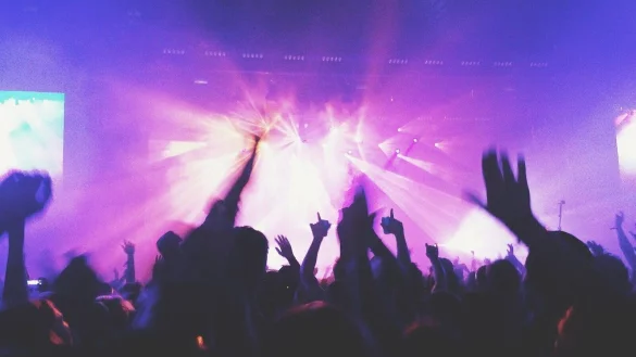 Nach der Party in der Herforder Diskothek X am Freitag, 23. Juli, folgte f&uuml;r viele Discobesucher nach dem Feier-Wochenende das b&ouml;se Erwachen. - &copy; Pixabay (Symbolbild)