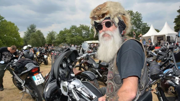 Der Chopper-Club Germany veranstaltet am Samstag im Safariland die Bike-&Rock-Show f&uuml;r einen guten Zweck. Chopper sind keine Original-Motorr&auml;der, sondern Umbauten. - &copy; Karin Prignitz