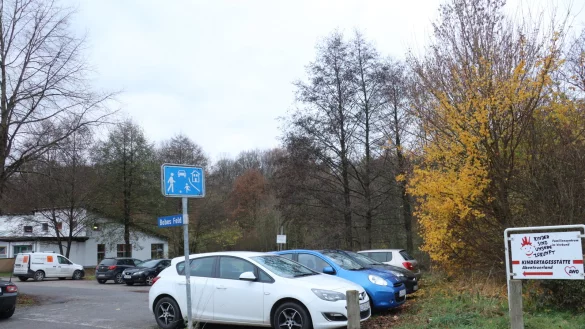 Der zweite Standort f&uuml;r die Freiwillige Feuerwehr k&ouml;nnte hier sein - an der Stra&szlig;e "Bobes Feld" in Asemissen. - &copy; Birgit Guhlke