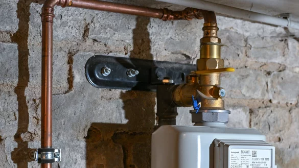 Eine Folge des Ukraine-Krieges sind gestiegene Energiepreise. Das kann sich auf den Nebenkostenabrechnung zeigen. - &copy; Patrick Pleul