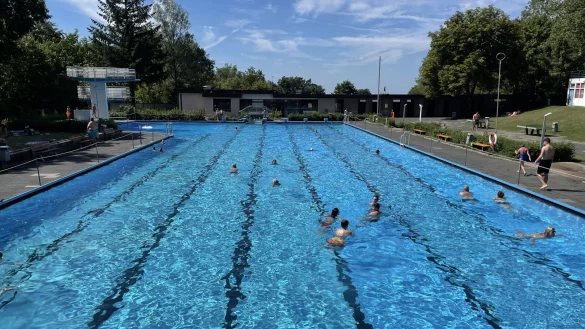 Davon haben sich die Oerlinghauser verabschiedet - das Freibad wird komplett neu gebaut. Die Bergst&auml;dter suchen sich auch Alternativen in Lage und kommen nach H&ouml;rste. - &copy; Madlena Gerschner