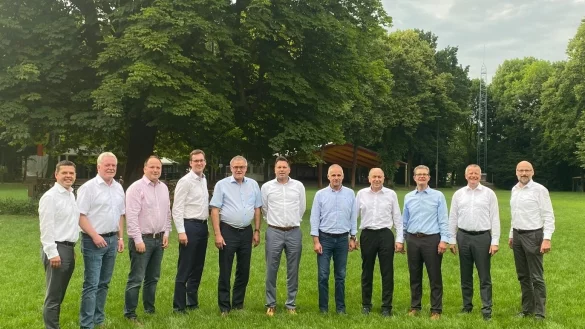 Vertreter des Sparkassenzweckverbandes haben die Ausschüttung beschlossen. - © Sparkasse Paderborn-Detmold-Höxter