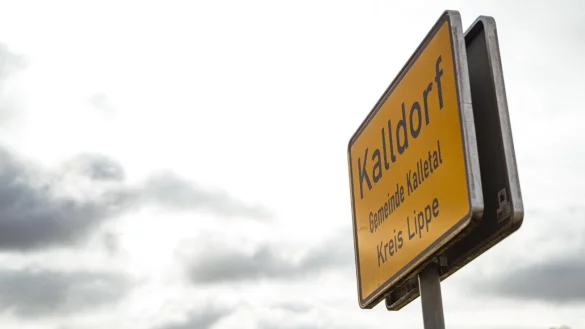 Der Himmel verdunkelt sich &uuml;ber Kalldorf - &copy; Freitag Mediengruppe