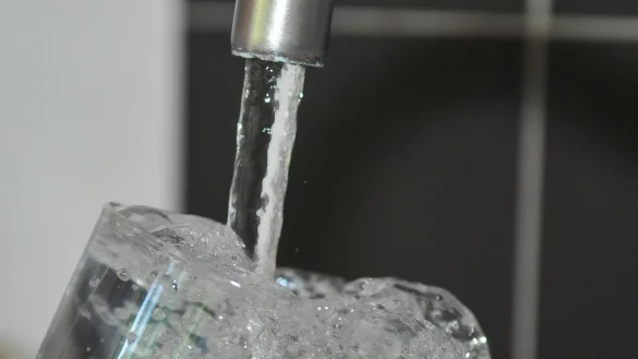 Wer in Hohenhausen ein Haus besitzt, ist automatisch Mitglied des Wasserbeschaffungsverbandes. Laut LZ-Informationen gibt es in diesem allerdings schon lange Streit zwischen Mitgliedern und Vorstand. - &copy; Symbolbild: Pixabay