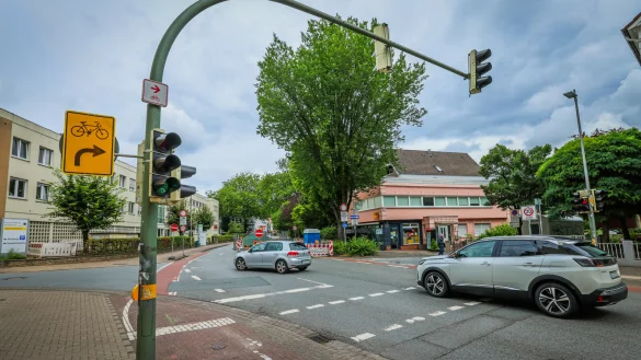 Bislang gibt es an der Kreuzung Stapenhorst-/Kiskerstra&szlig;e/Goldbach nur eine Fu&szlig;g&auml;ngerampel. Die belebte Stelle ist ein Unfallschwerpunkt und soll zus&auml;tzlich gesichert werden. - &copy; Sarah Jonek