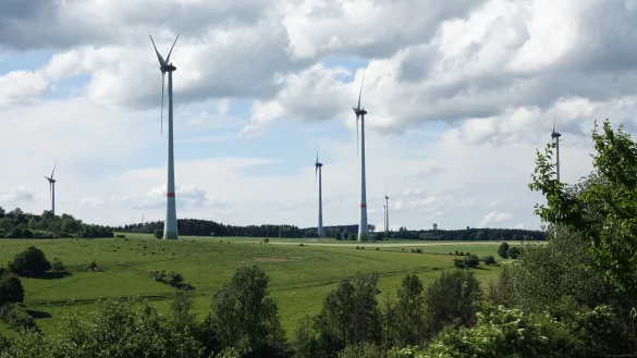 Gilt als Top-Standort f&uuml;r Windr&auml;der: Veldrom, hier eine Aufnahme gen Bauernkamp. - &copy; Axel B&uuml;rger