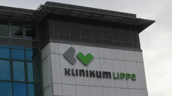 Das Klinikum Lippe - hier das Krankenhaus in Detmold - behält die eingeschränkten Besuchszeiten bei. - © Martin Hostert