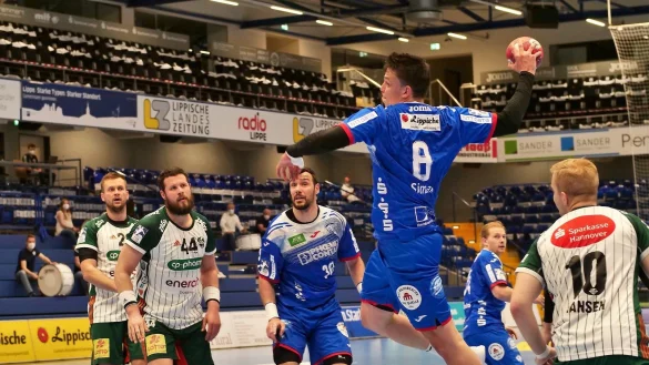 Solche Freir&auml;ume wie gegen die Hannoveraner Brozovic und Hansen w&uuml;nscht sich Frederik Simak auch gegen den TVB. Foto: J&ouml;rg Hagemann - &copy; J&ouml;rg Hagemann