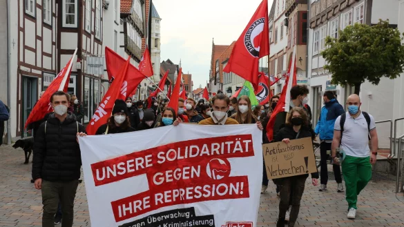 Der Protestzug zieht durch Lemgo. - &copy; Janet K&ouml;nig