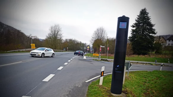 Rund 14 mal löst der Blitzer an der Nalhofstraße pro Tag aus. Für einen LZ-Leser hat das ein "Geschmäckle". - © Nicole Ellerbrake