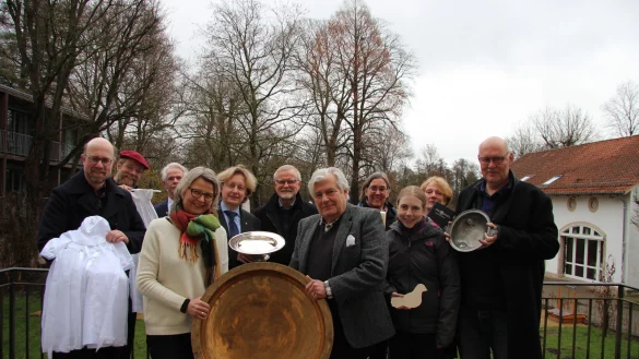 Zehn Kirchengemeinden laden ein: Als deren Vertreter freuen sich Matthias Altevogt (von links), Matthias Heil, Ralf Bent, Ulrike Bell, Thorsten Rosenau, Rolf-Joachim Krohn-Grimberghe, Mario Schmitz, Maren Kr&uuml;ger, Yasmin Zimmermann, Iris Brendler und Superintendent Dirk Hauptmeier auf viele Teilnehmer. - &copy; Katrin Kantelberg