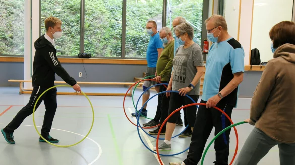 In einer Reha-Klinik werden unter anderem Long-Covid-Patienten behandelt. Als Therapie gelten auch Sport&uuml;bungen. - &copy; Waltraud Grubitzsch