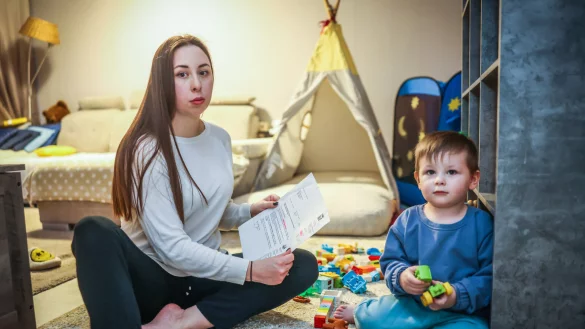 Anastasia Zviahintseva kann aufatmen: Die Stadt hebt den Zahlungsbescheid f&uuml;r die Unterbringung in einer Unterkunft, in der sie zu dem Zeitpunkt gar nicht mehr gewohnt hat, jetzt zur&uuml;ck. - &copy; Sarah Jonek