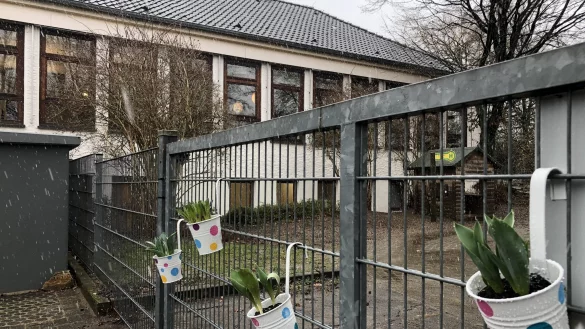 In der Villa Kunterbunt in Leese wird ab kommender Woche eine Lüftungsanlage eingebaut. Wegen des damit einhergehenden Lärms sollen die Kinder möglichst zu Hause bleiben. - © Till Brand