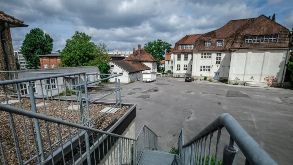 Ein 3500 Quadratmeter gro&szlig;es Grundst&uuml;ck und zwei Geb&auml;ude in zentraler Lage im Bielefelder S&uuml;den sollen nach einem Ratsbeschluss an einen Interessenten verkauft werden. - &copy; Susanne Lahr