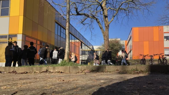 Die Hauptschule Lohfeld. - &copy; Sven Kienscherf
