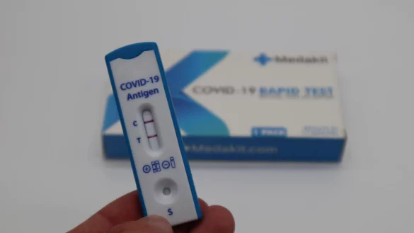 Nach einem positiven Testergebnis kann es derzeit l&auml;nger dauern, bis sich das Gesundheitsamt meldet. - &copy; Unsplash (Symbolfoto)